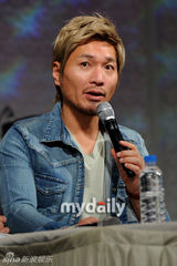 组图：韩星任宰范时隔七年发新专辑 现场火爆人气旺