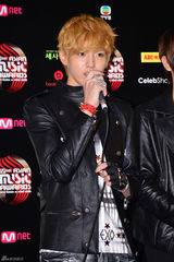 高清组图：韩团EXO等出席2012MAMA颁奖礼发布会