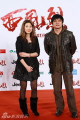 高清组图：《西风烈》首映 黄晓明和妈妈首度亮相