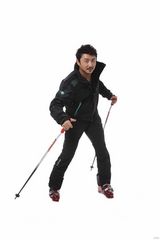 组图：涂松岩时尚运动封面照阳光帅气