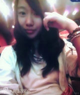 组图：闫妮15岁女儿近照曝光 靓丽可人