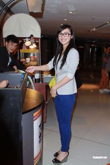 组图：曲婉婷香港音乐会 否认借版权事件炒作