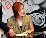 高清图：韩国演员张根硕参加某代言服装签名会