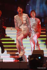 组图：亚洲流行音乐节开幕 古巨基东方神起献唱