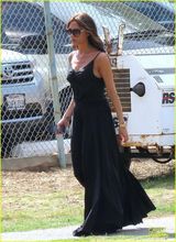 组图：贝嫂维多利亚携女观战儿子球赛