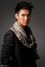 组图：张铎曝好男人写真 稳重气质下的帅气