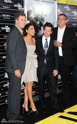 幻灯图集：《二流侦探》首映 性感门德斯成焦点