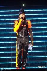 幻灯图：罗志祥香港演唱会落幕 跳《舞娘》掀高潮