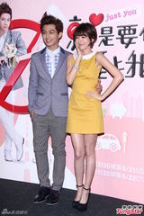 组图：炎亚纶首次合作郭雪芙：她是我心中第一