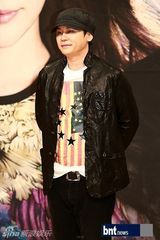 组图：BoA朴振英等出席《K-POP STAR 2》发布会