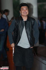 组图：钱嘉乐汤盈盈婚礼直击 伴郎阮兆祥抵达