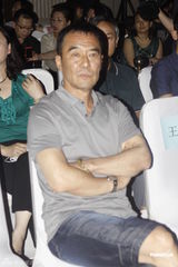 组图：众星助阵《蓝调海之恋》演绎忧伤爱情