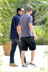 组图：贾斯汀婚后首现身婚戒闪耀