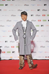 高清组图：MTV超级盛典红地毯 蔡康永亮相造型抢眼