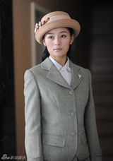 组图：《兵临城下》最新剧照曝光 王媛可造型美艳