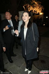 组图：陆川戴立忍曾宝仪等现身张震婚礼