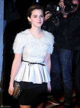 组图：艾玛-沃特森亮相《我与梦露的一周》首映礼