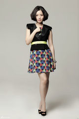 组图：姚贝娜发新歌《心火》 清新写真坚强蜕变