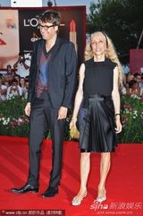 组图：《杀戮》威尼斯首映 温丝莱特雍容大气