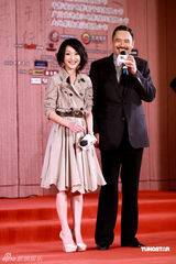 幻灯图集：《孔子》发布会 发哥自嘲年纪大不演武戏