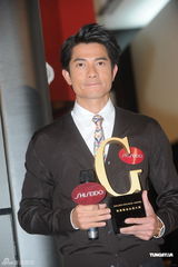 高清图：郭富城与日星ICONIQ剪彩 展温和笑容