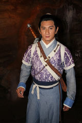 组图：探班吴奇隆马苏山洞拍激情戏