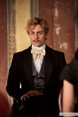 组图：《安娜-卡列琳娜》曝剧照 凯拉亚伦情海生波