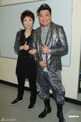 组图：《变身男女Chok》再录影 官恩娜胡定欣亮相