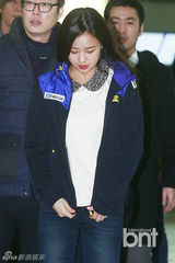 组图：艺体妖精孙妍在赴俄训练露甜美笑容