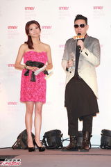 组图：徐子珊真空上阵出席时尚杂志庆典