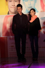 高清组图：冯绍峰出席电影《Love》首映