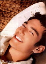 幻灯图：丹尼斯-吴在中国拍摄写真 粉丝期待值暴涨