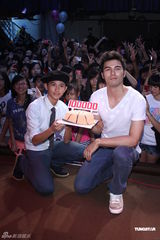 组图：林晖闵庆生众星祝福 大方对郭采洁示爱