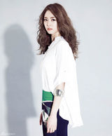 组图：李妍熙时尚大片悠然甜美不失干练