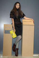 组图：林嘉绮15公分高跟鞋走秀破除怀孕传言