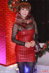 组图：王维基港视再投三千万 陈锦鸿签约4年