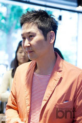 组图：尹施允李玹雨等众韩星为潮牌店站台