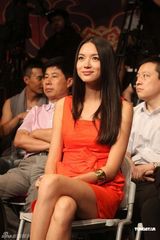 组图：200明星高歌《北京祝福你》 成龙坐镇指挥