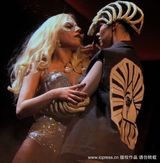 幻灯：Lady Gaga野兽舞会 野性散发如猛虎出闸