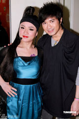 高清图：《劲歌金曲》录影 汪明荃造型火辣