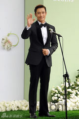 组图：李秉宪李珉廷完婚 宋承宪金汎(金范)等道贺