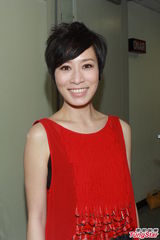 组图：钱嘉乐汤盈盈秀恩爱 人妻梁靖琪同场亮相