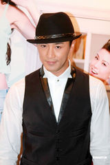 高清组图：杨千嬅等众星出席《抱抱俏佳人》祝捷会