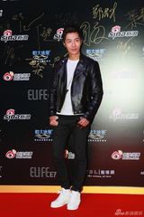 组图：微博之夜红毯众星云集 刘诗诗Baby争艳