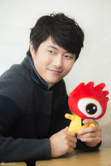 高清组图：韩星在熙对话新浪娱乐