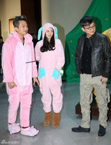 组图：《分手大师》探班 邓超首执导杨幂素颜