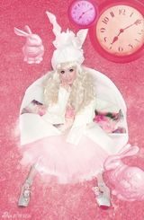 组图：琳琳最新百变萝莉造型写真曝光