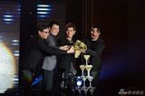 组图：周杰伦公公style蹿红 新专辑销量喜人