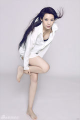 幻灯图：徐黛妮最简单写真 不失潇洒大方