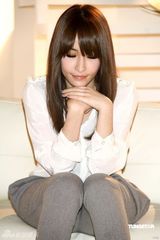 幻灯图：萧亚轩担任子宫颈癌防治大使 吊祭亡母